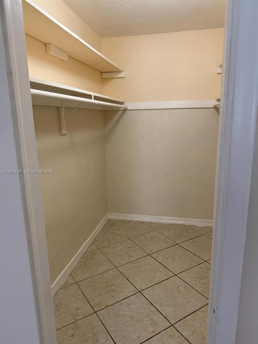 DADELAND CAPRI CONDO - Residential Lease