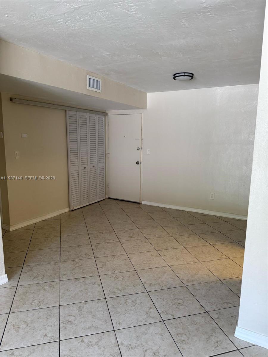 DADELAND CAPRI CONDO - Residential Lease