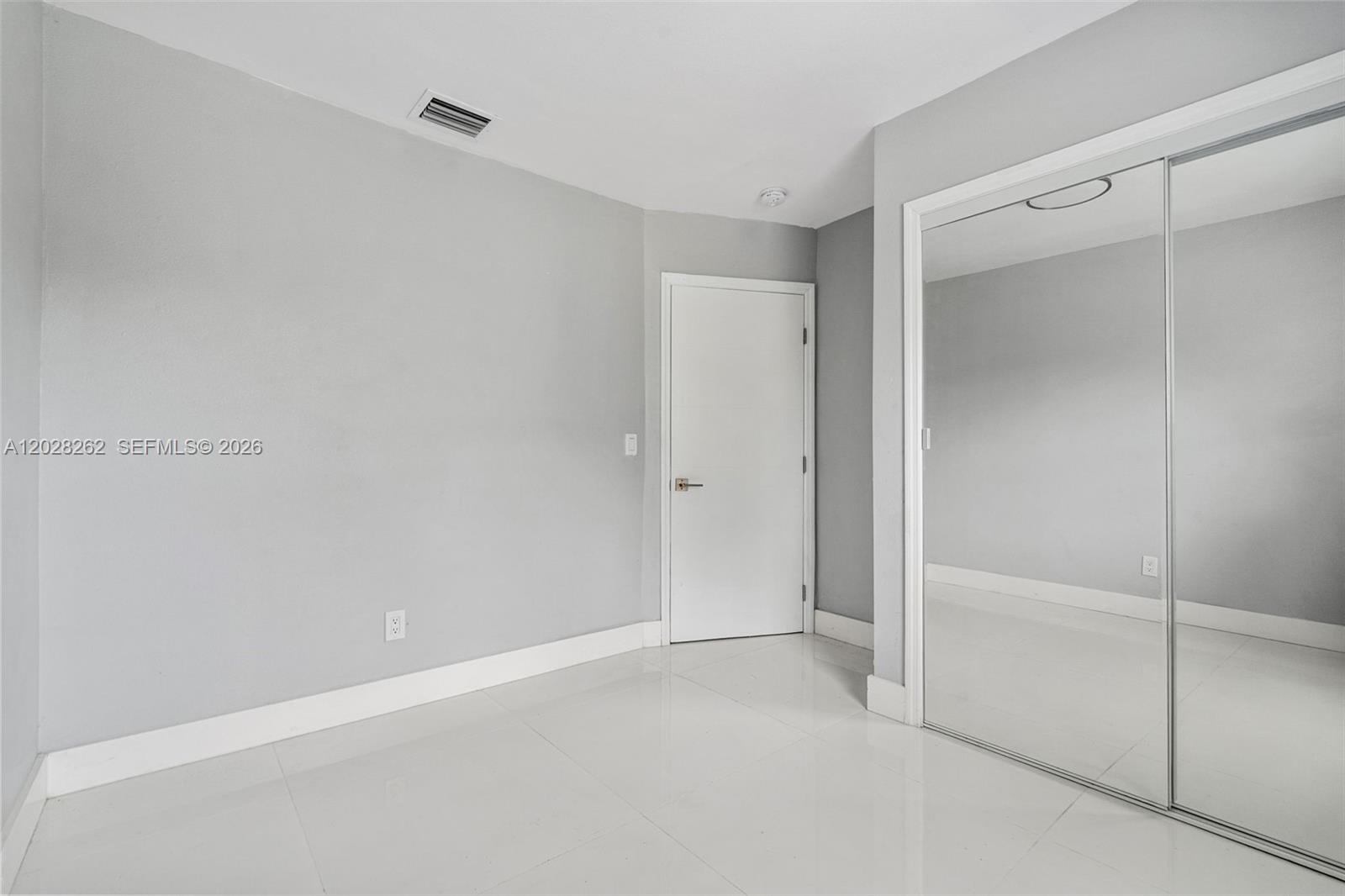 BAY VISTA PARK - Residential