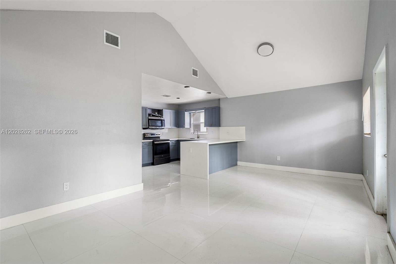 BAY VISTA PARK - Residential