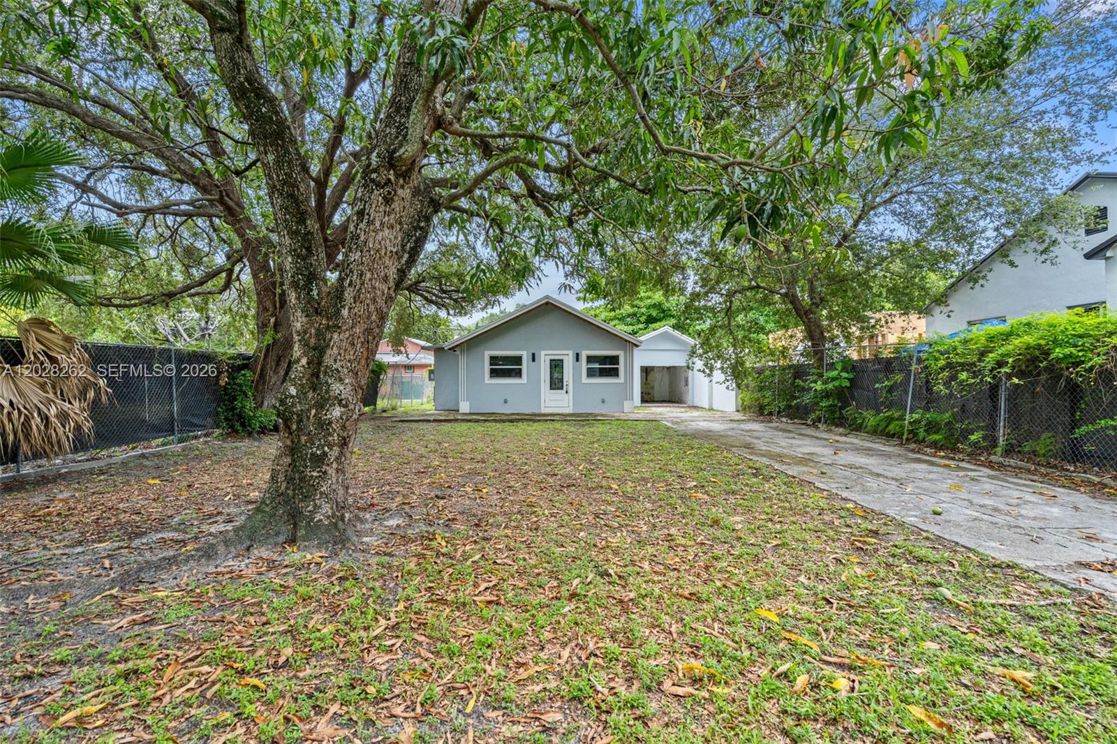 BAY VISTA PARK - Residential
