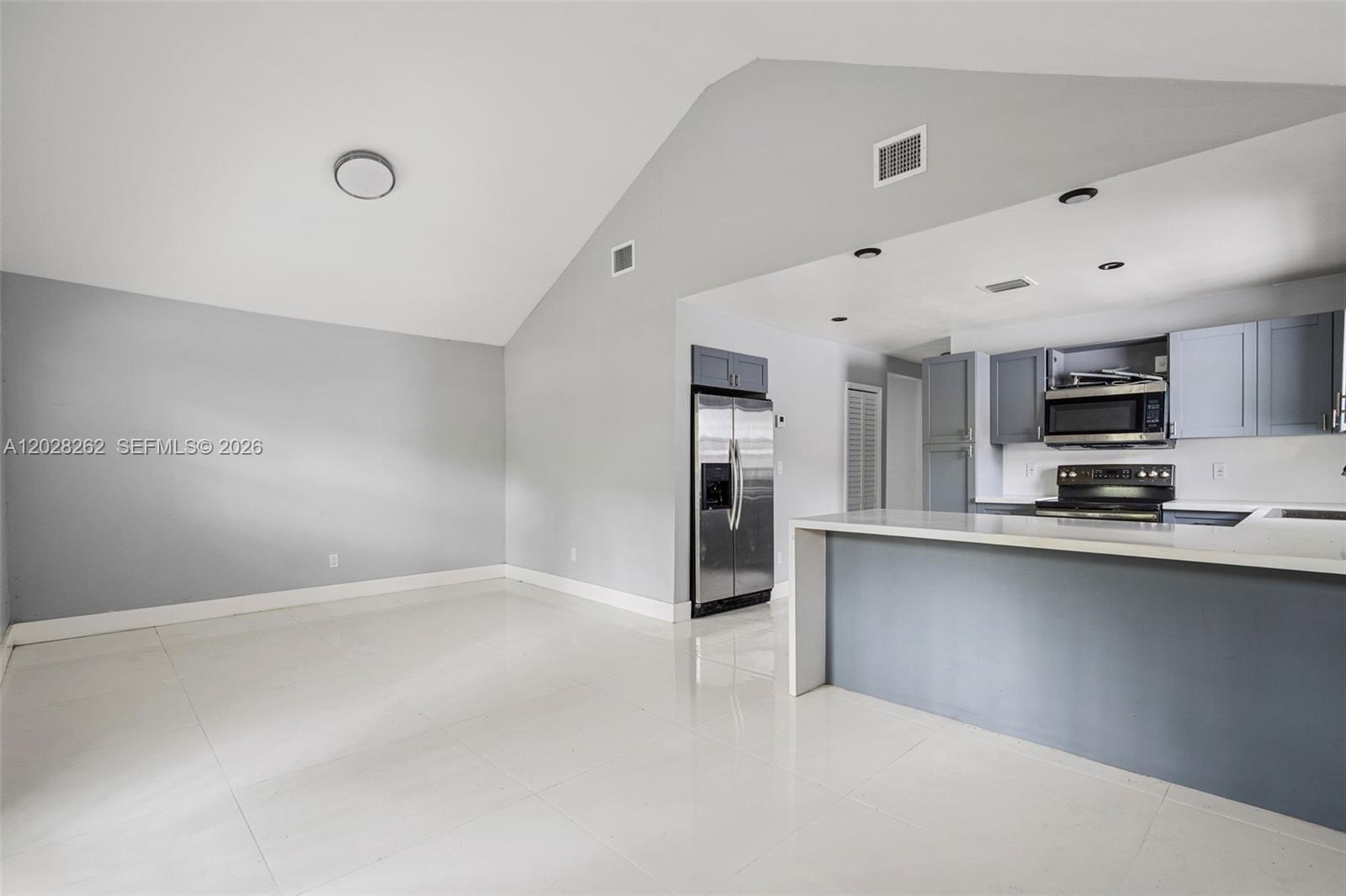 BAY VISTA PARK - Residential