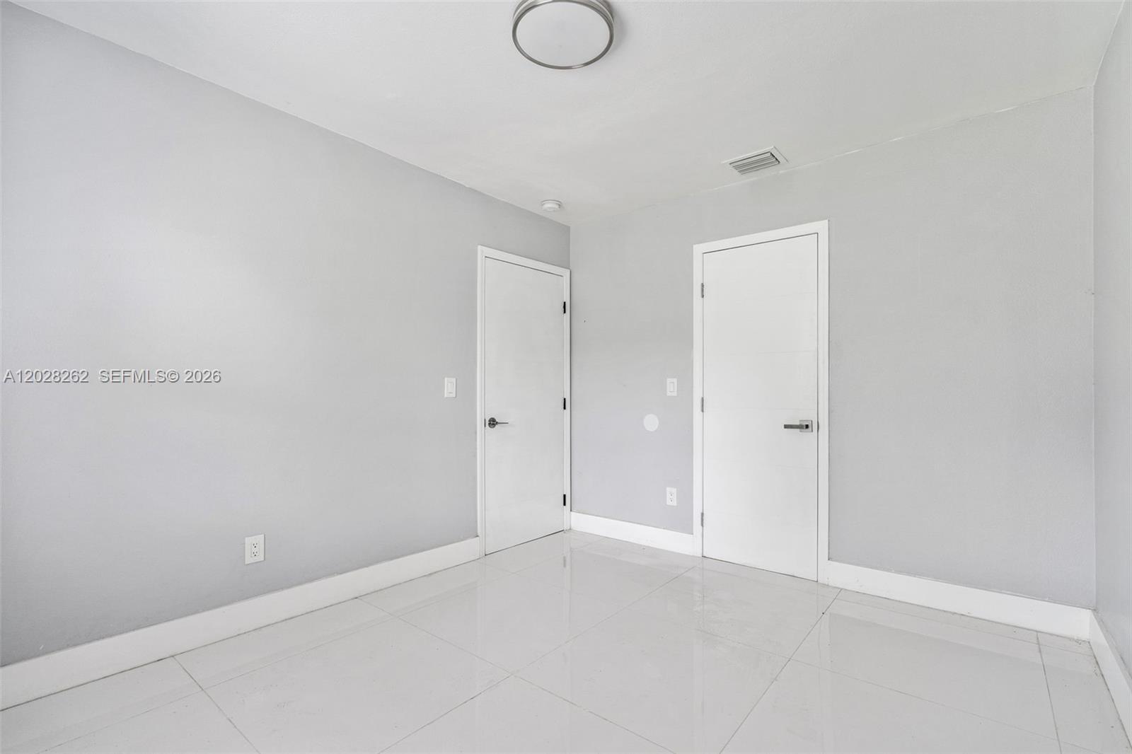 BAY VISTA PARK - Residential