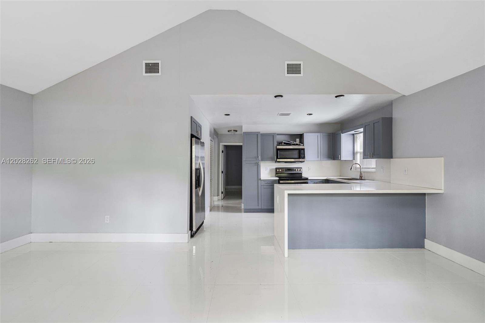 BAY VISTA PARK - Residential