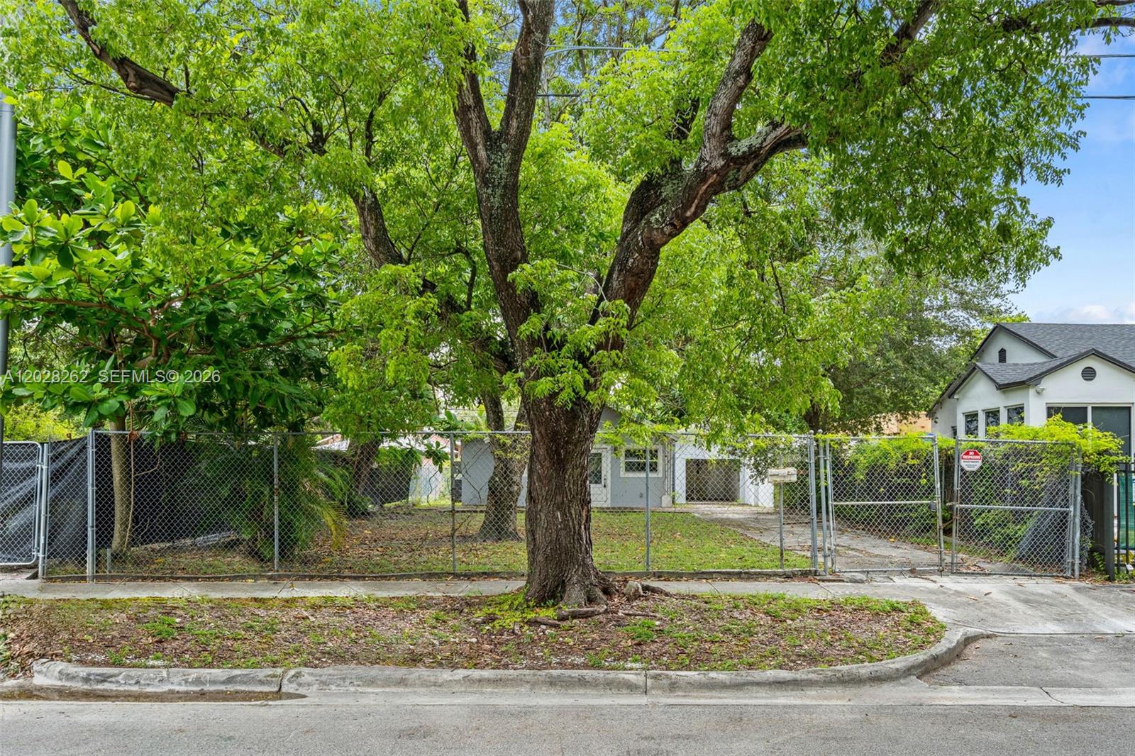BAY VISTA PARK - Residential