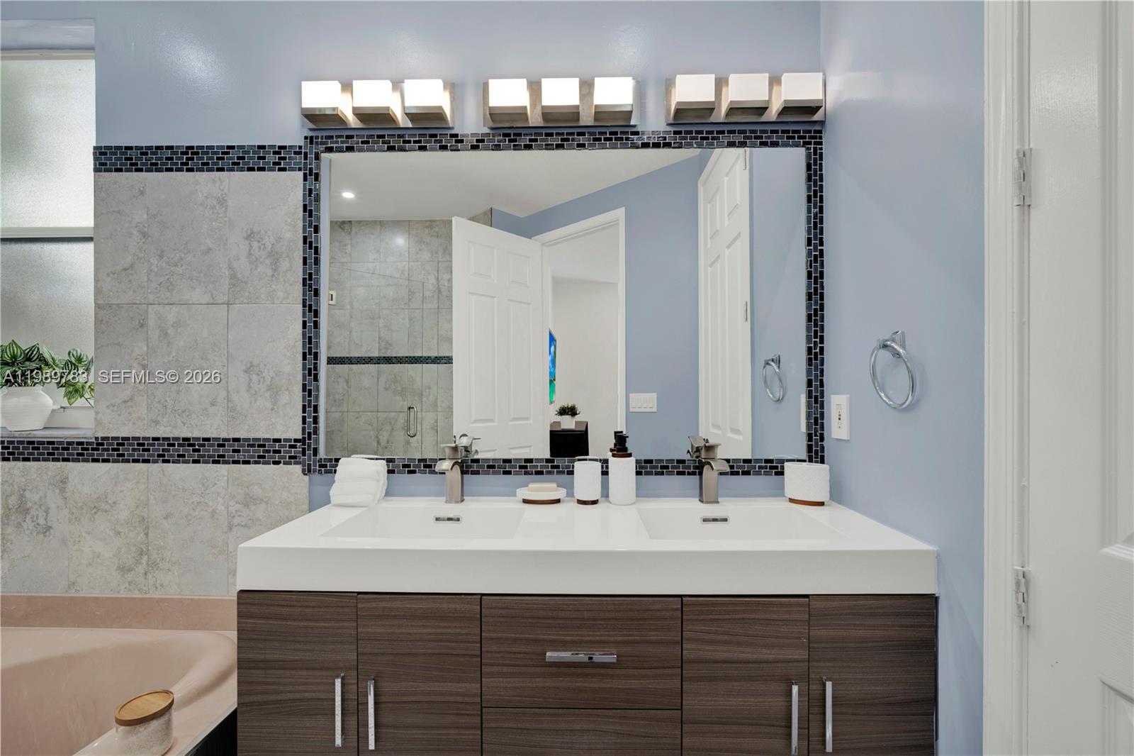 SAN MARINO VILLAGE - Residential