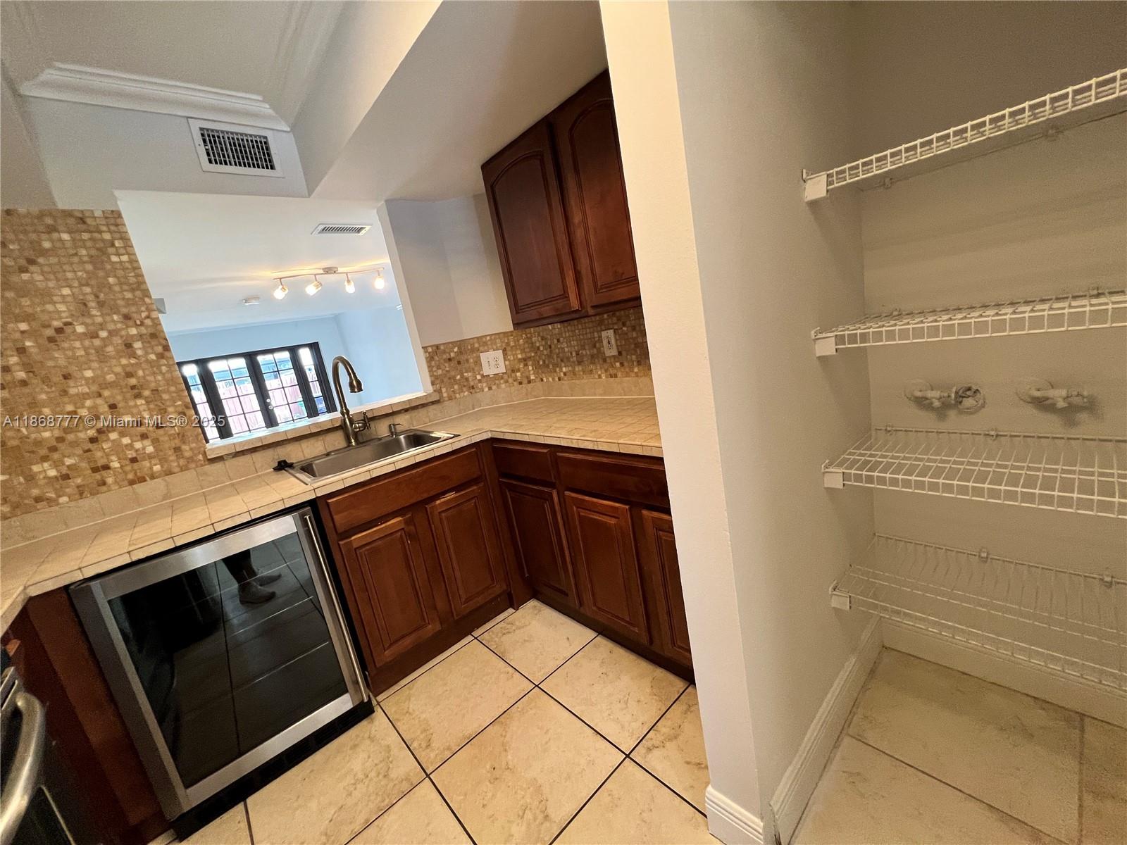 PUERTO BELLO CONDO NO 2 - Residential Lease