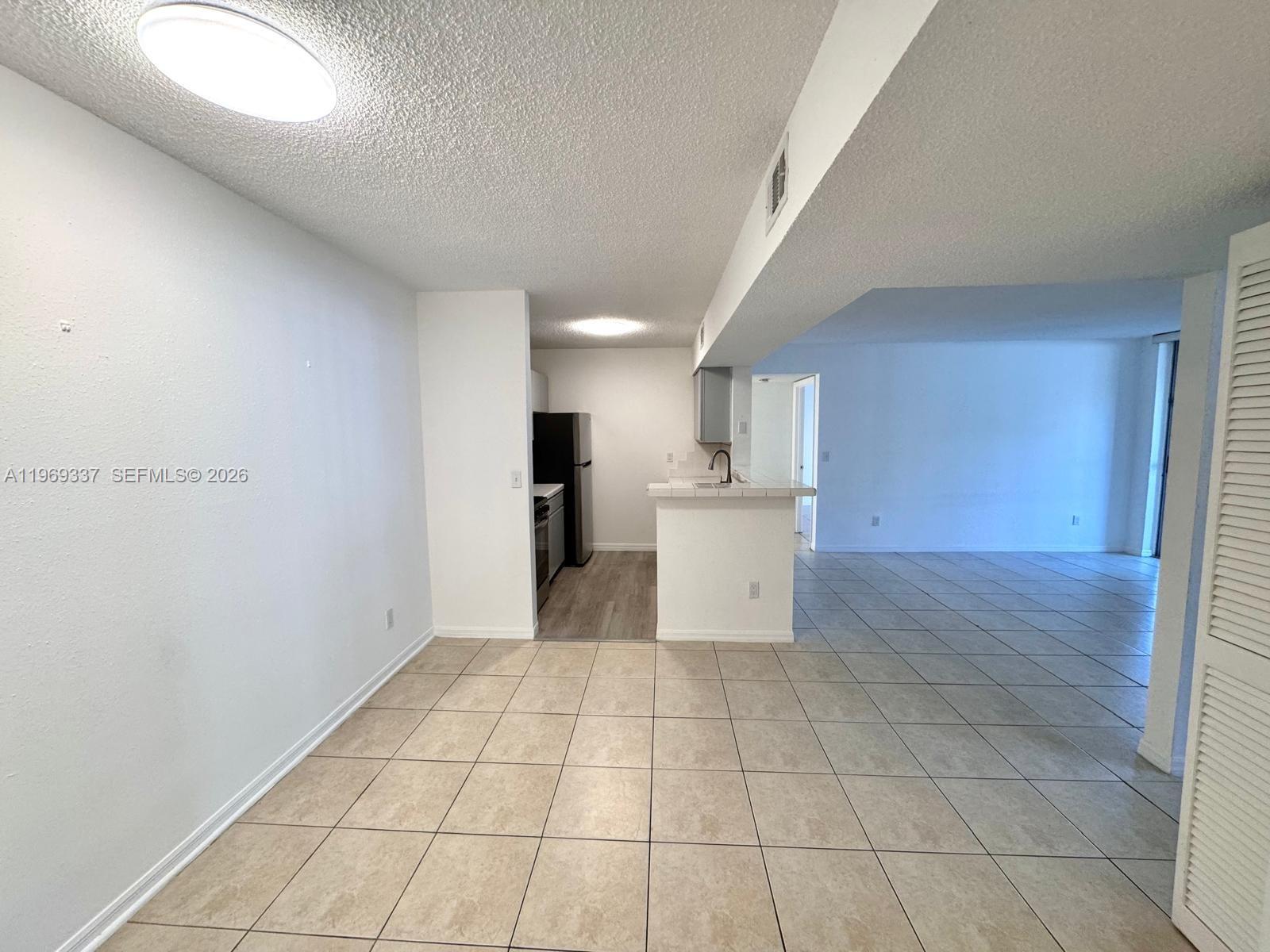 WINDWARD LAKES CONDO - Residential Lease