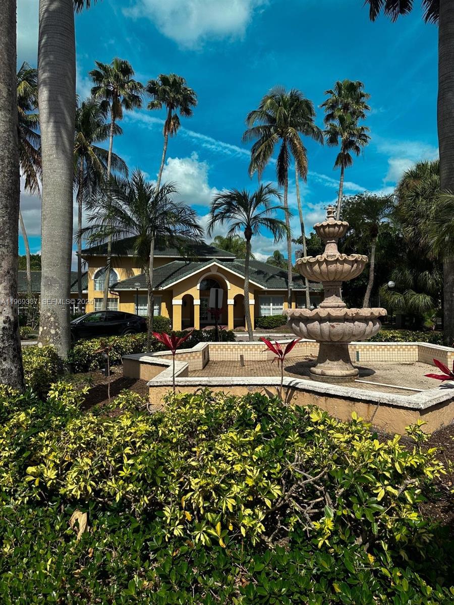 WINDWARD LAKES CONDO - Residential Lease