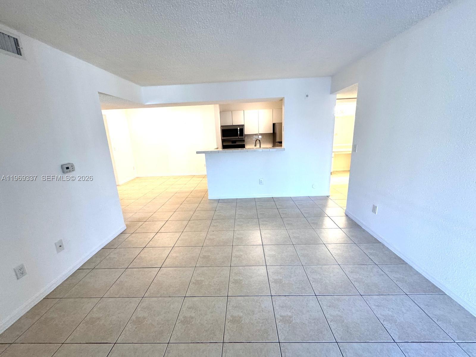 WINDWARD LAKES CONDO - Residential Lease