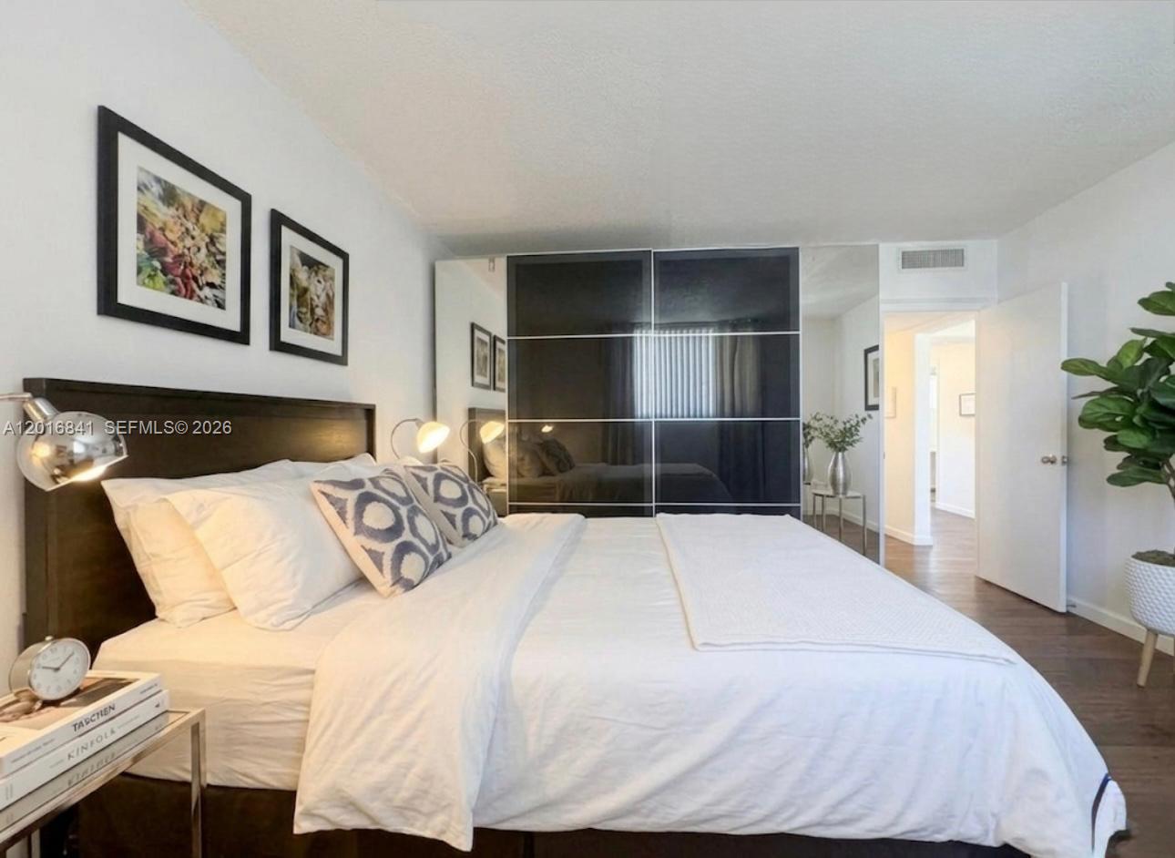 4001 S Ocean Dr 16G