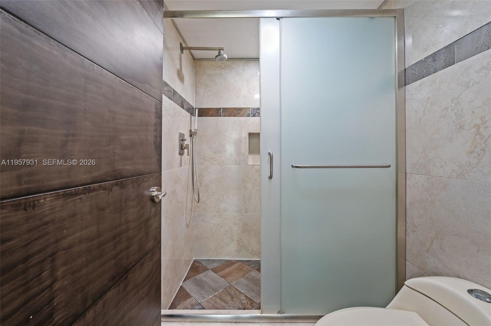 APPLEWOOD VILLAGE II-F CO - Residential