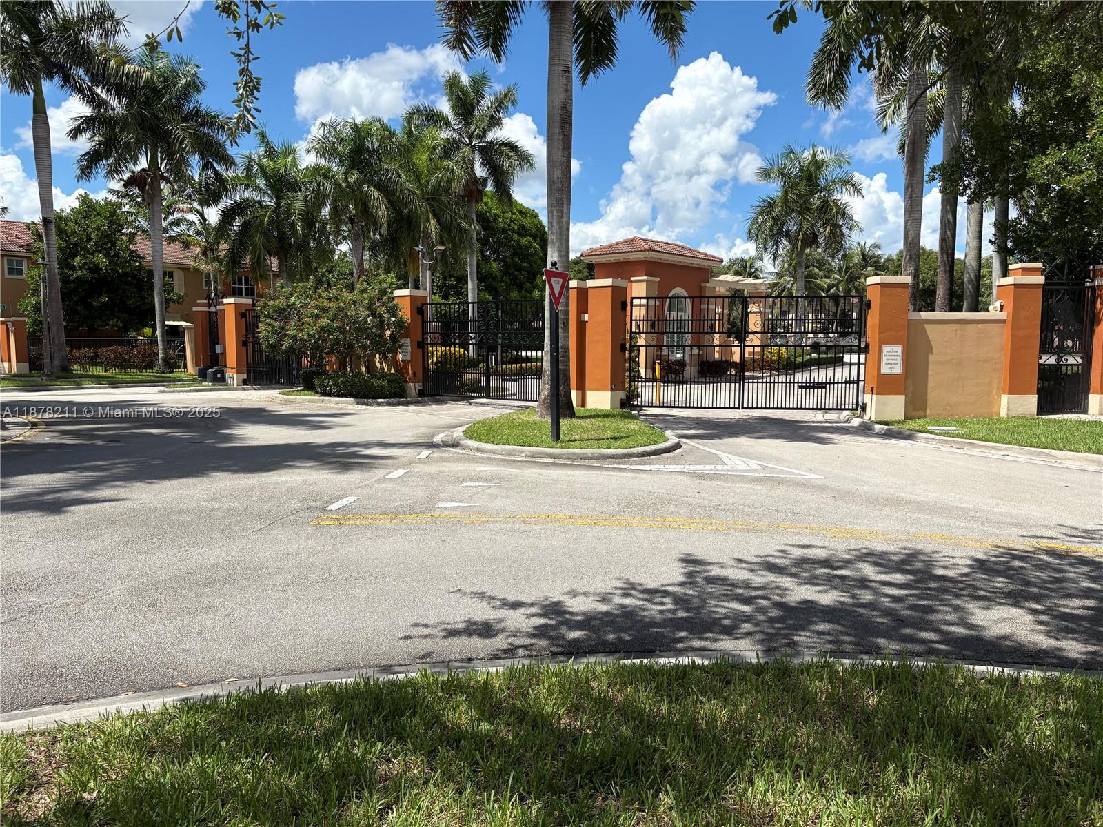 MARTINIQUE NO 2 CONDO - Residential