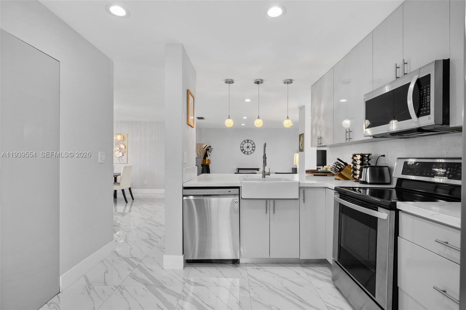 MARINER VILLAGE GARDEN CO - Residential