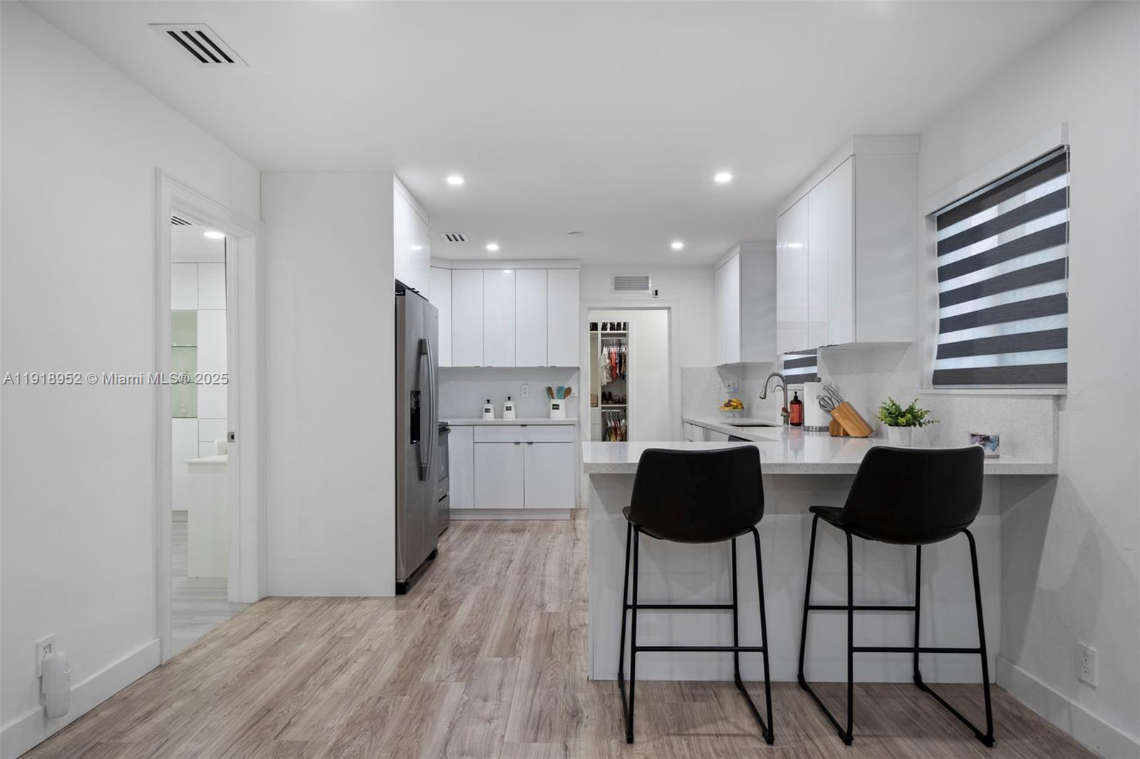 FAIRMONT - Residential Lease