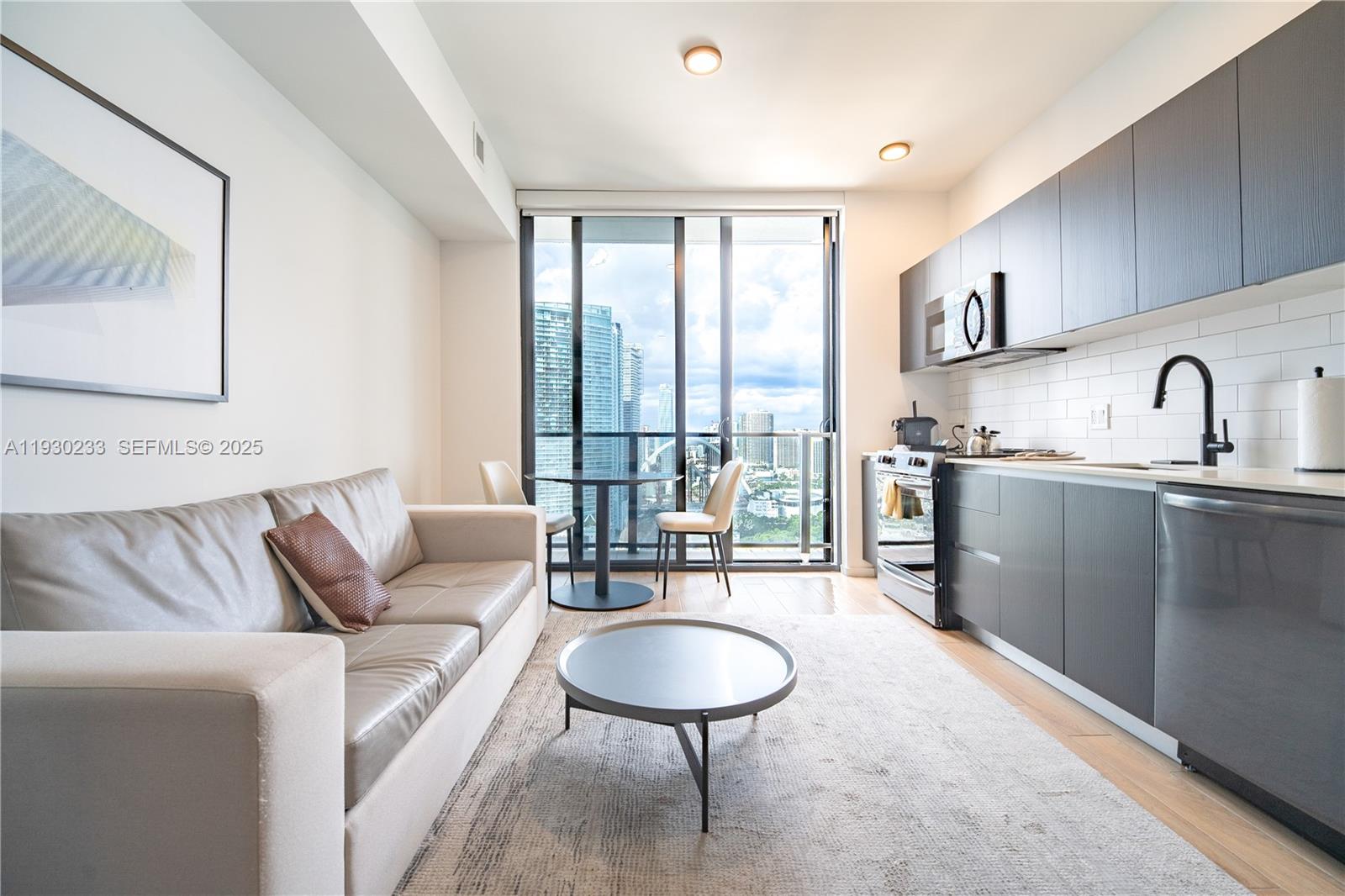 MAP OF MIAMI DADE CO. FL. - Residential