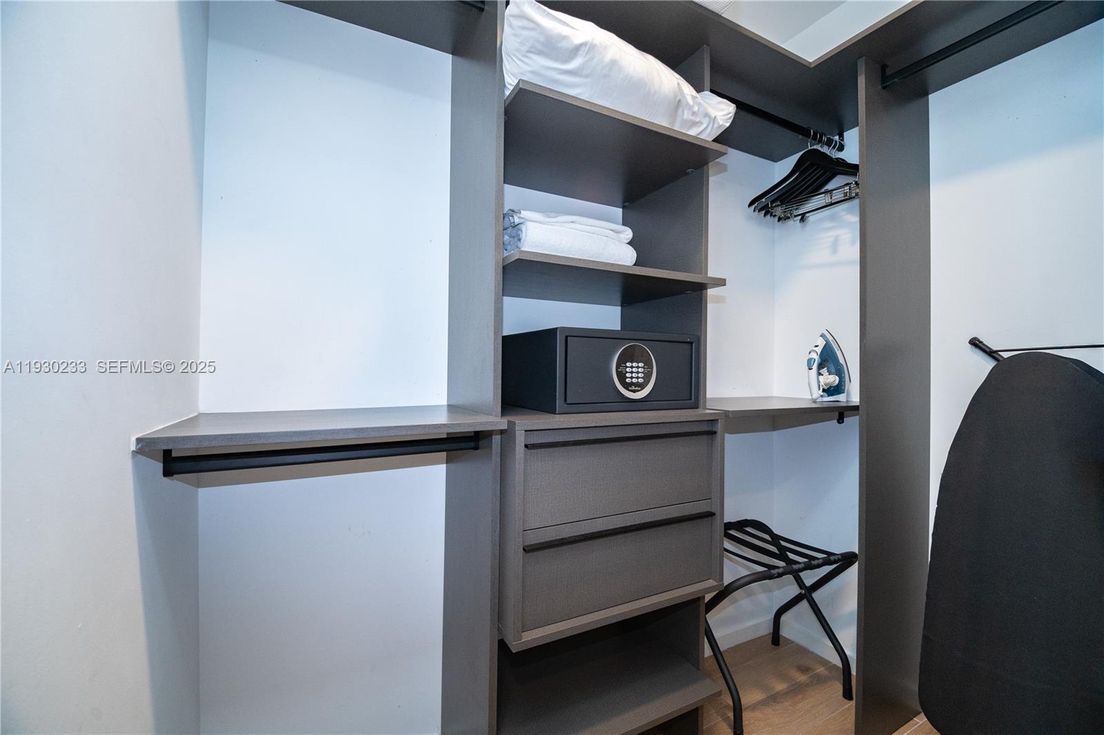 MAP OF MIAMI DADE CO. FL. - Residential