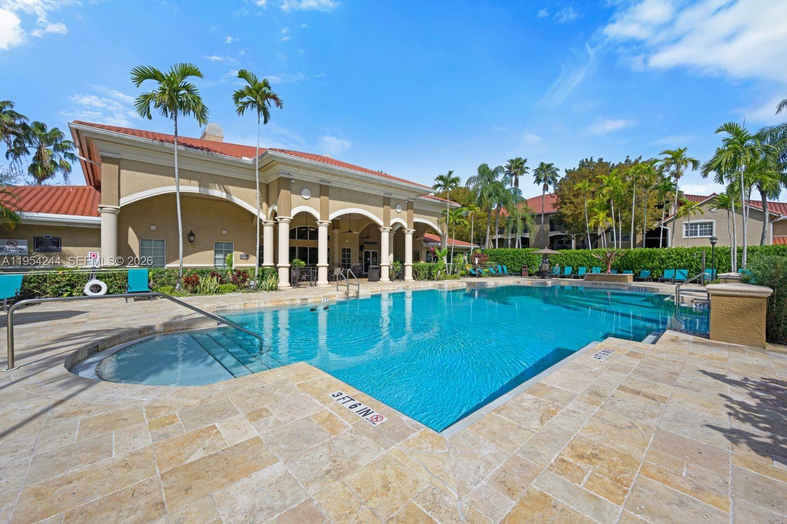 MARQUESA CONDO - Residential