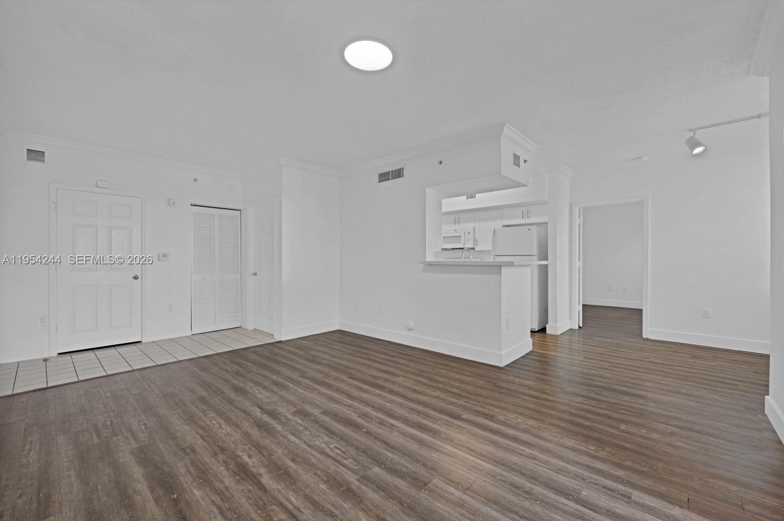 MARQUESA CONDO - Residential