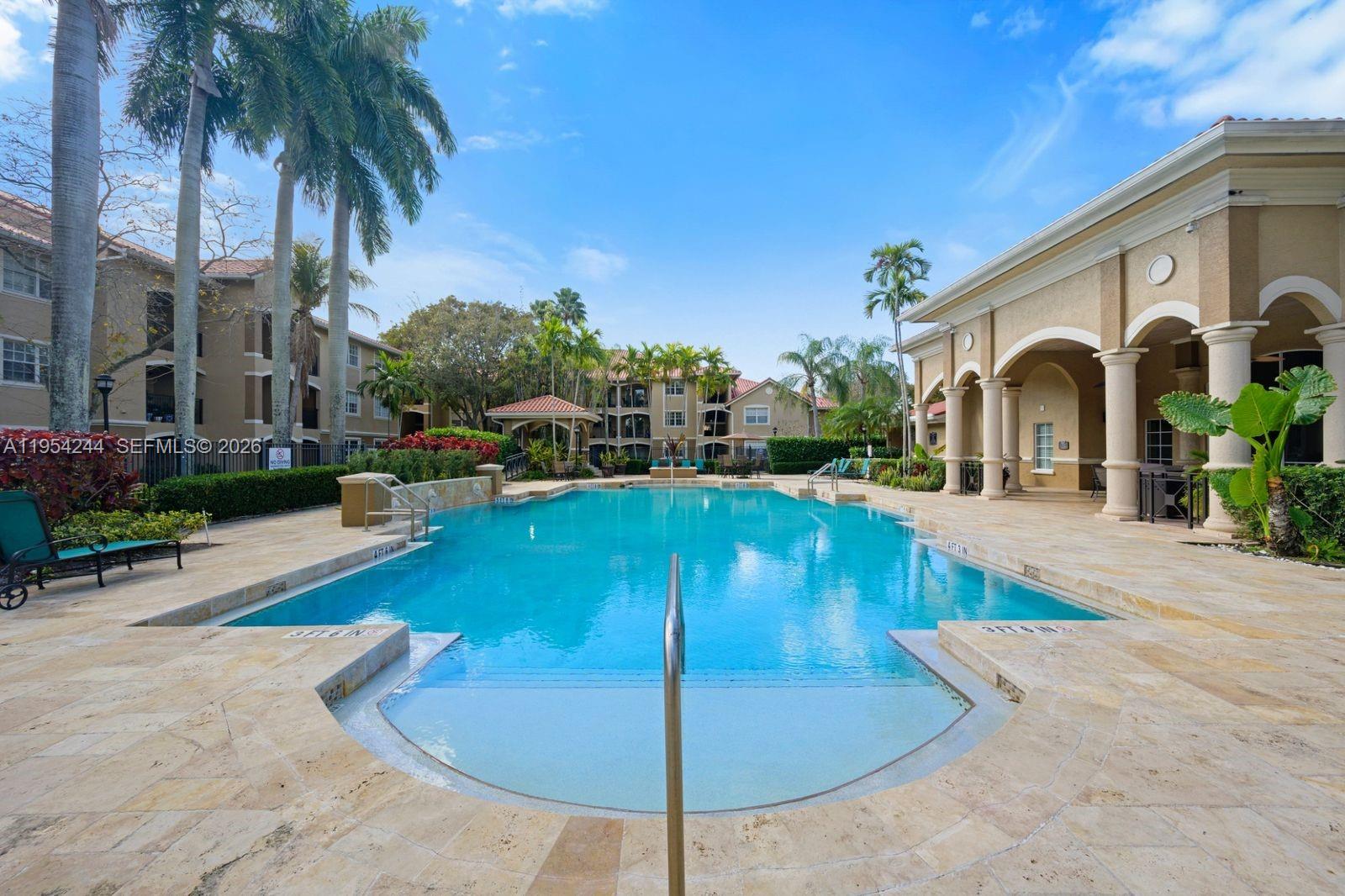 MARQUESA CONDO - Residential