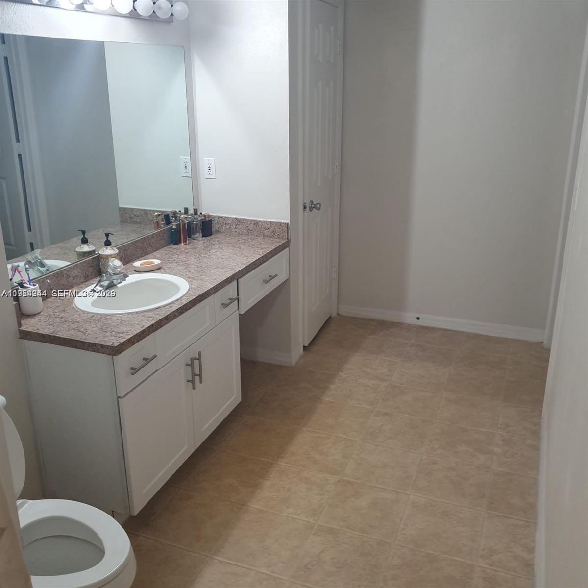 MARQUESA CONDO - Residential