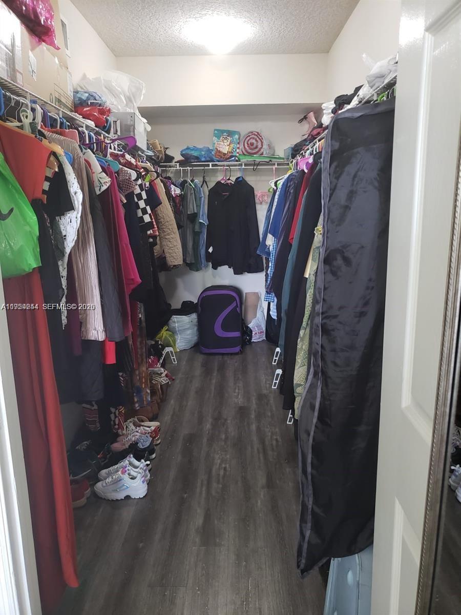 MARQUESA CONDO - Residential