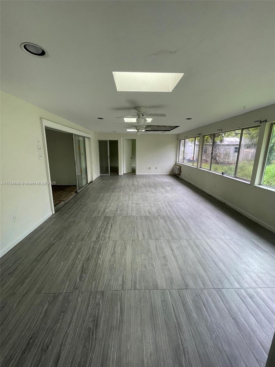 PT LaBELLE UNIT 4 - Residential