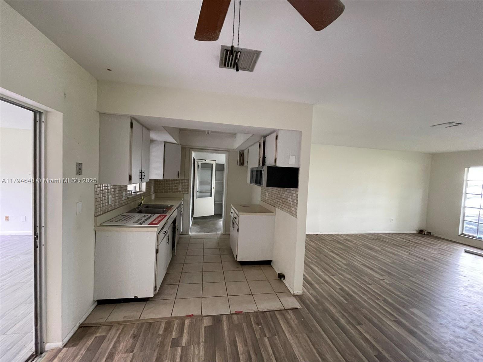 PT LaBELLE UNIT 4 - Residential
