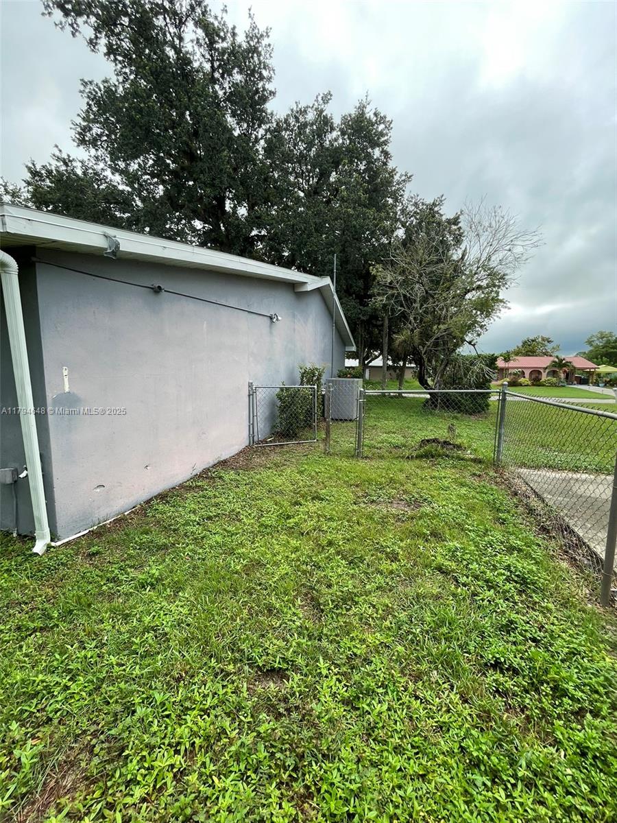 PT LaBELLE UNIT 4 - Residential