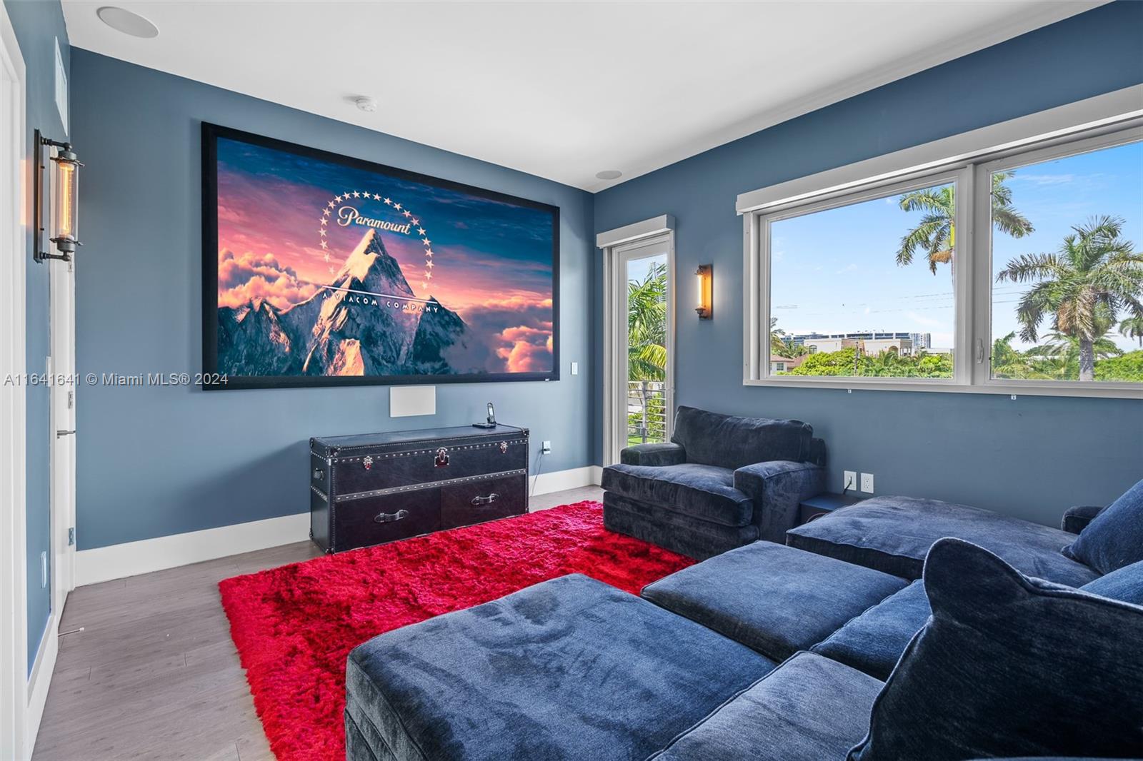 BEACHWALK - Residential