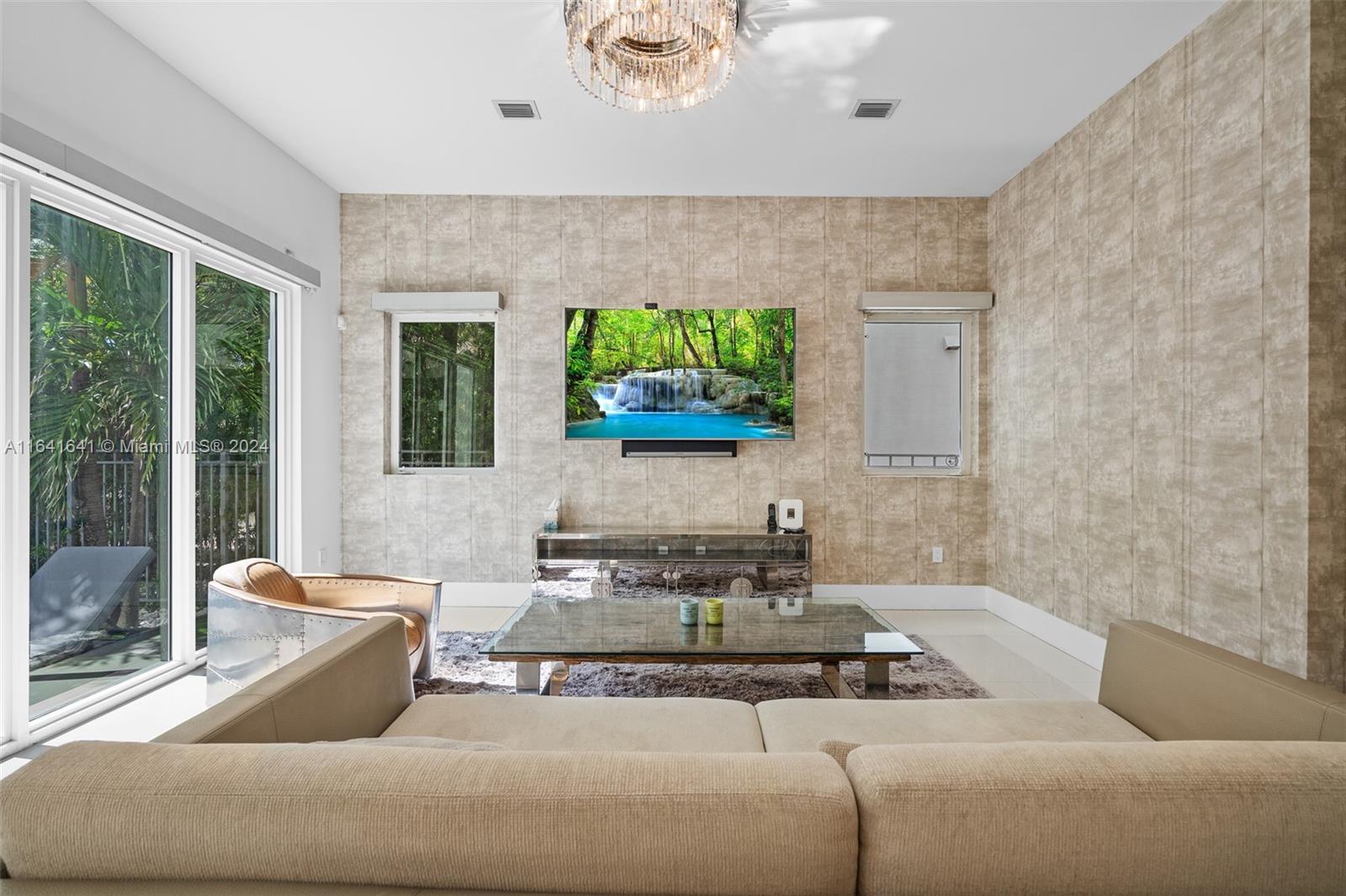 BEACHWALK - Residential