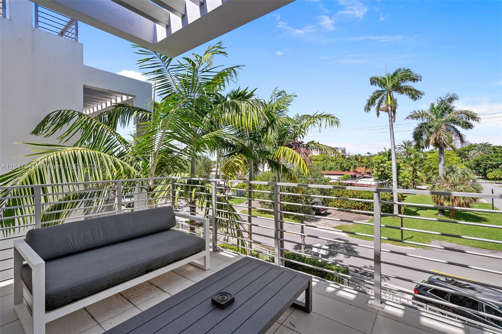 BEACHWALK - Residential