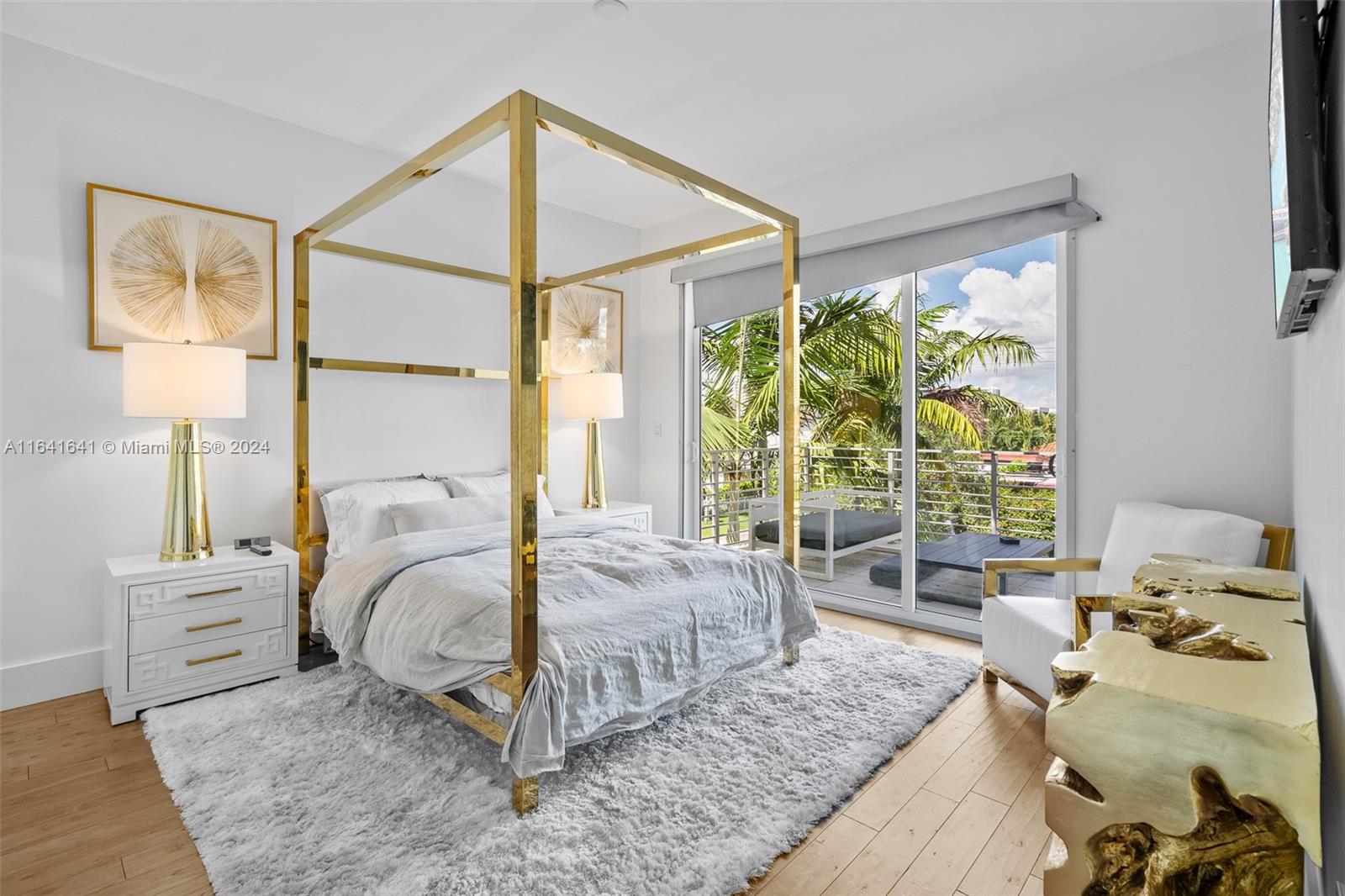 BEACHWALK - Residential