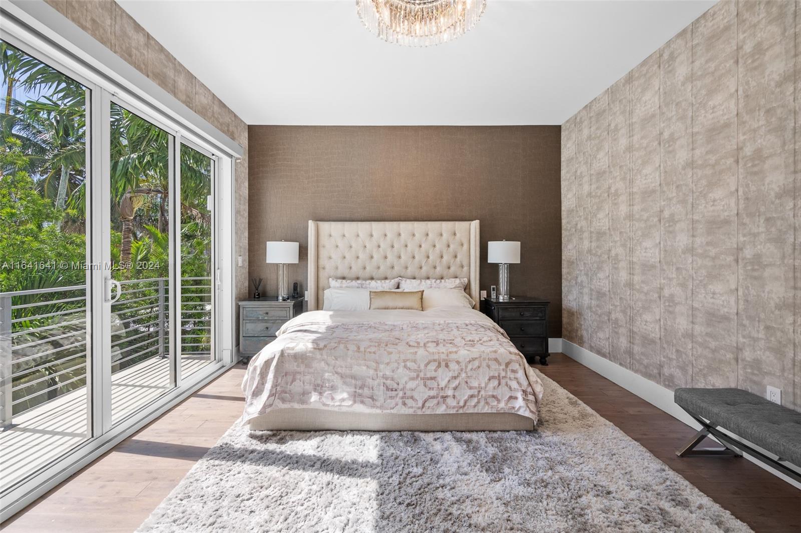 BEACHWALK - Residential