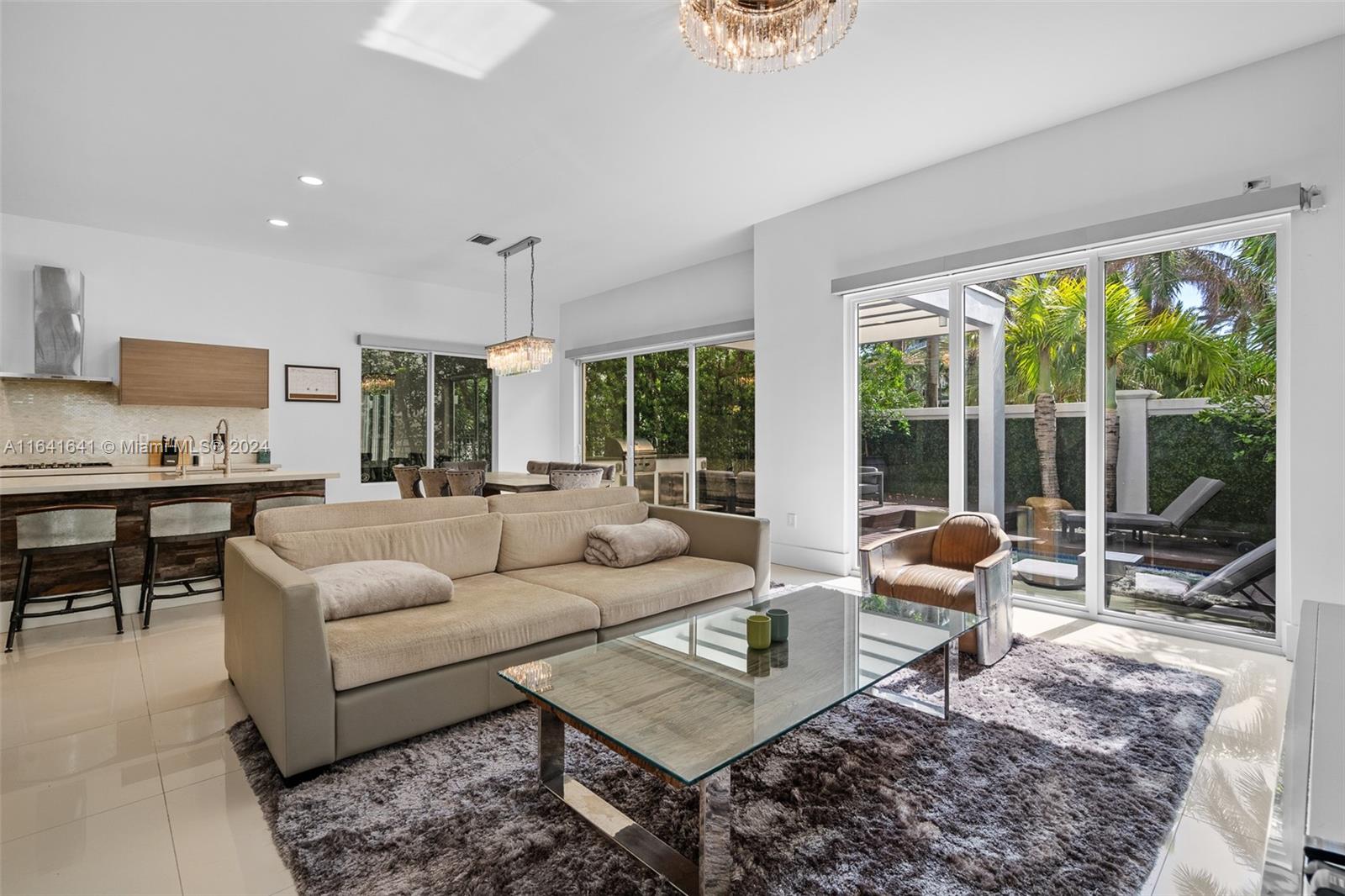 BEACHWALK - Residential