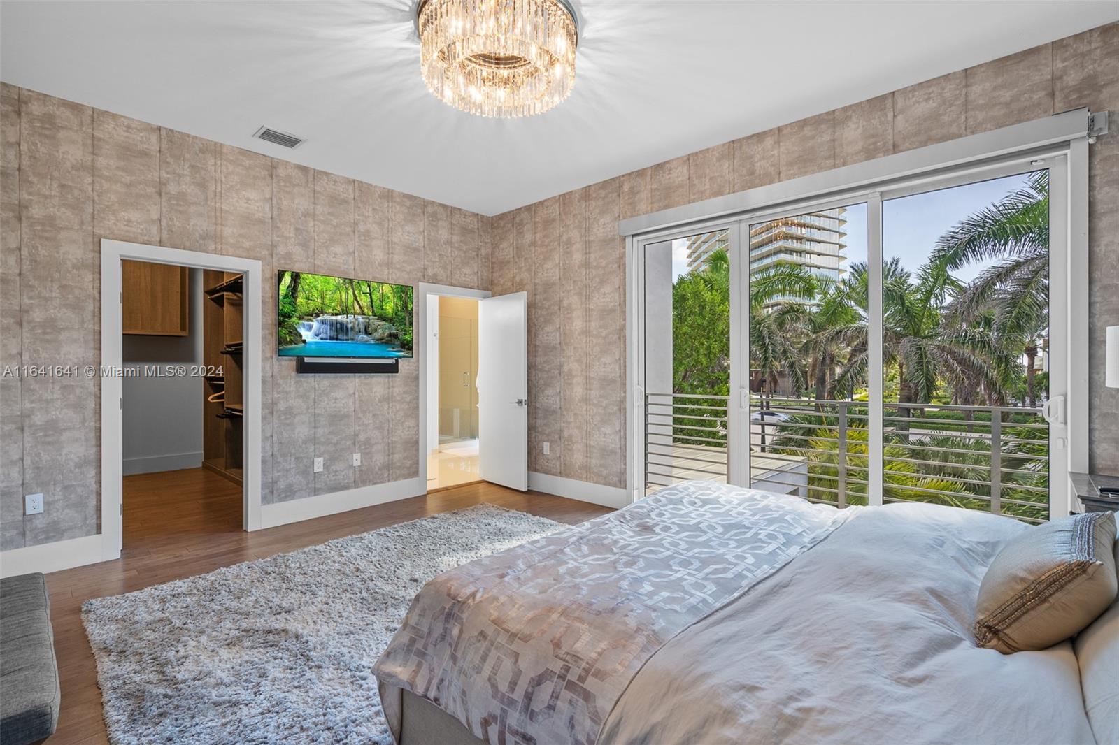 BEACHWALK - Residential