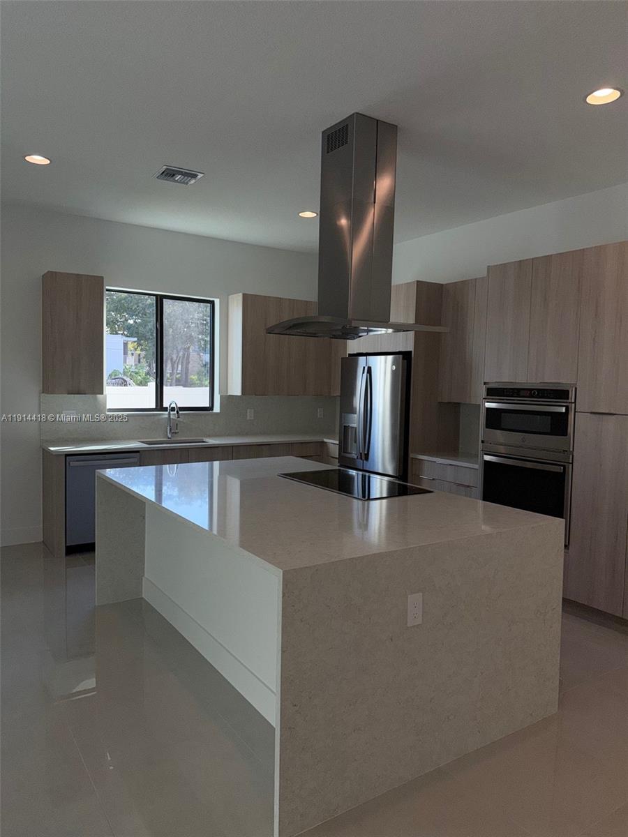 MARINA LANDINGS - Residential Lease