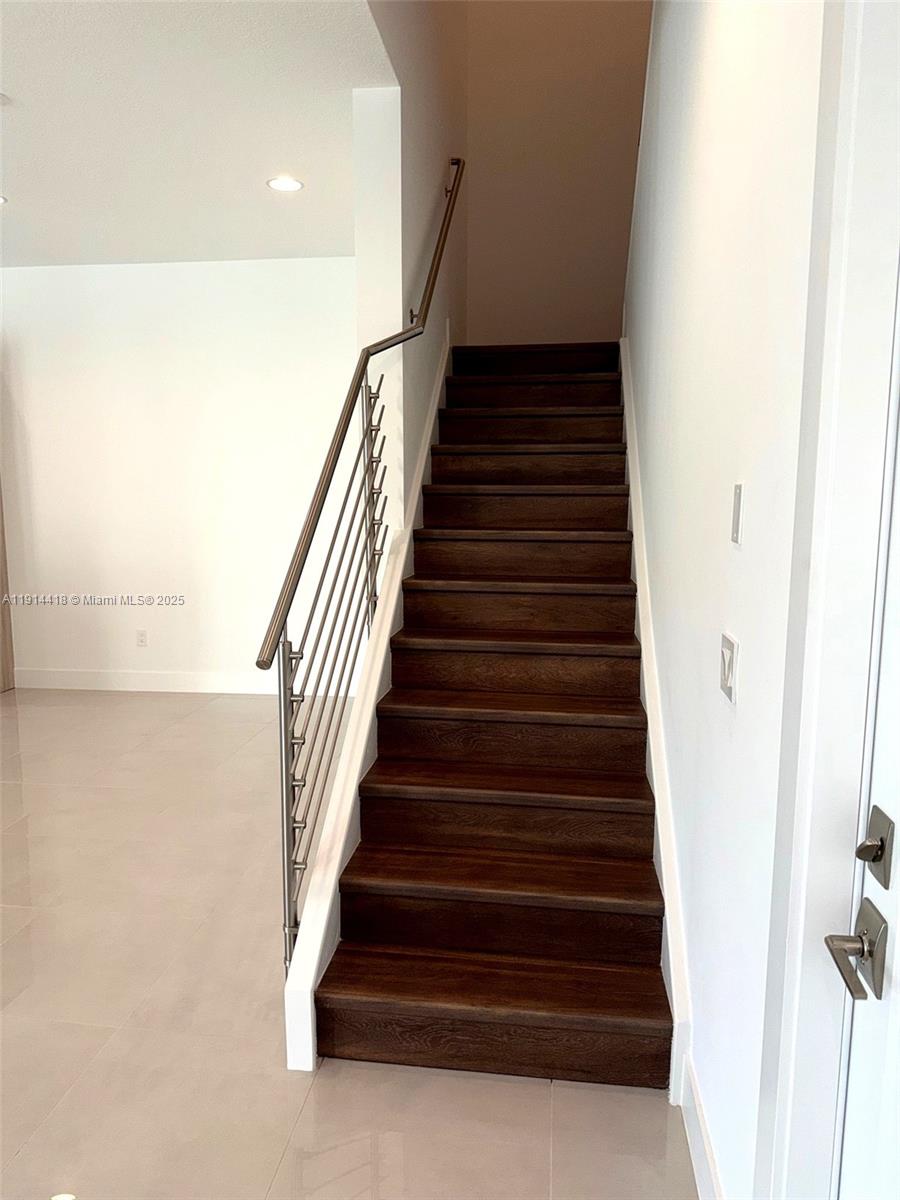 MARINA LANDINGS - Residential Lease