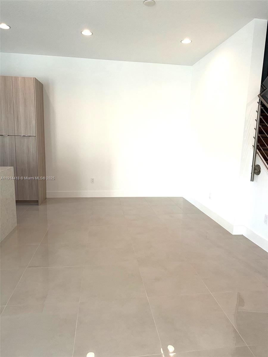 MARINA LANDINGS - Residential Lease