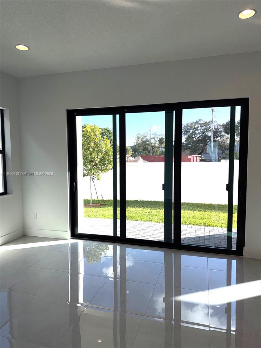 MARINA LANDINGS - Residential Lease