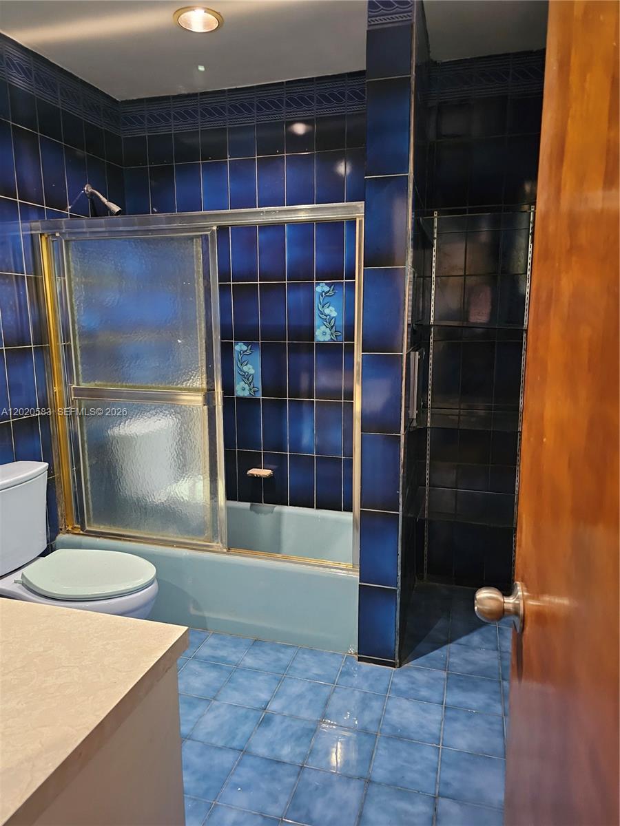VENETIAN GARDEN REV - Residential