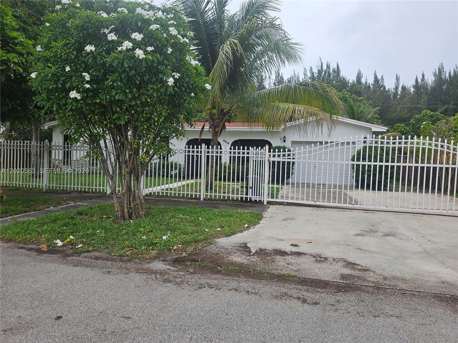 15851 NW 37th Ct