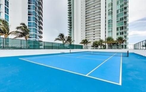 BISCAYNE BEACH CONDO - Residential