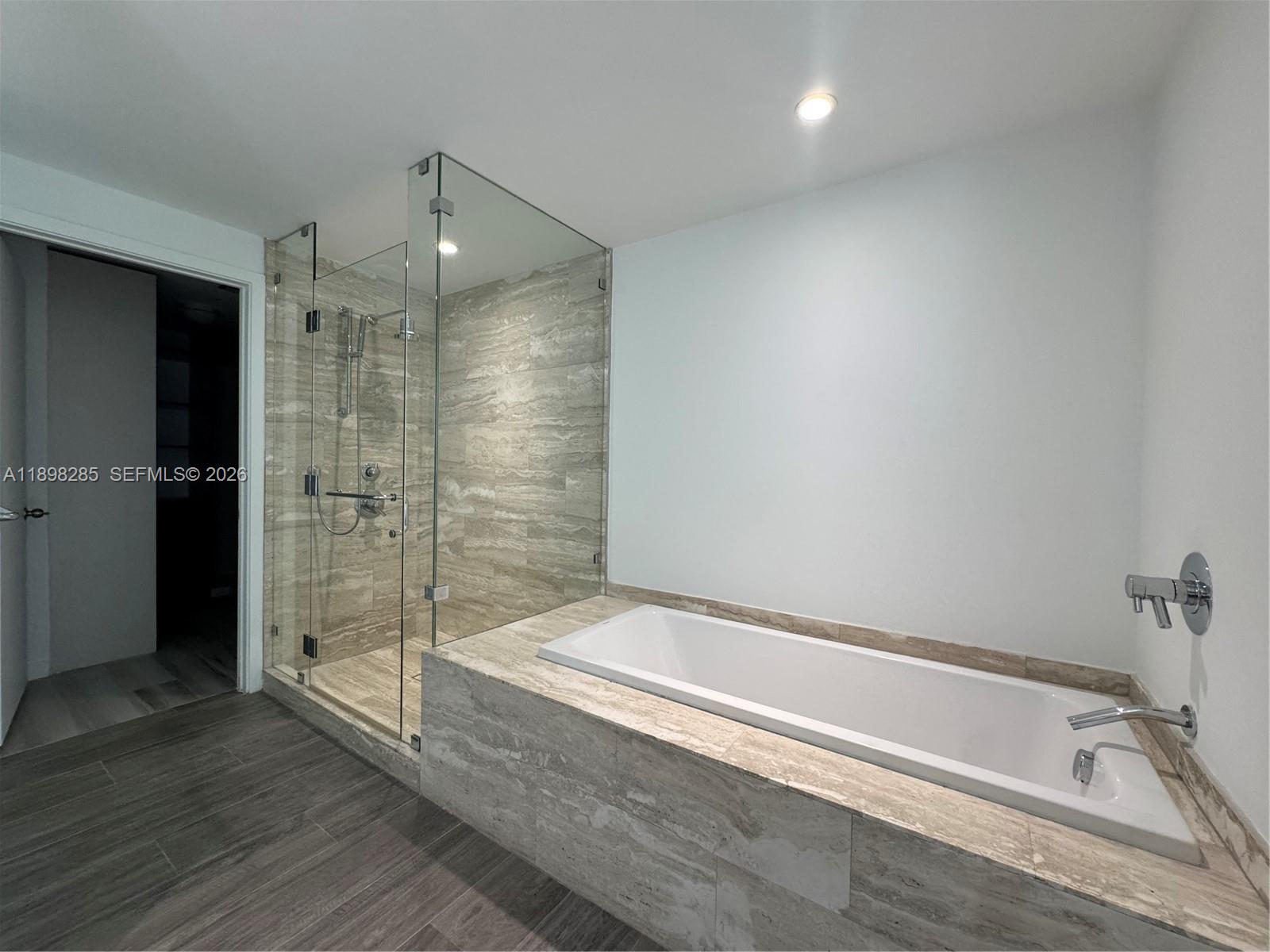 BISCAYNE BEACH CONDO - Residential