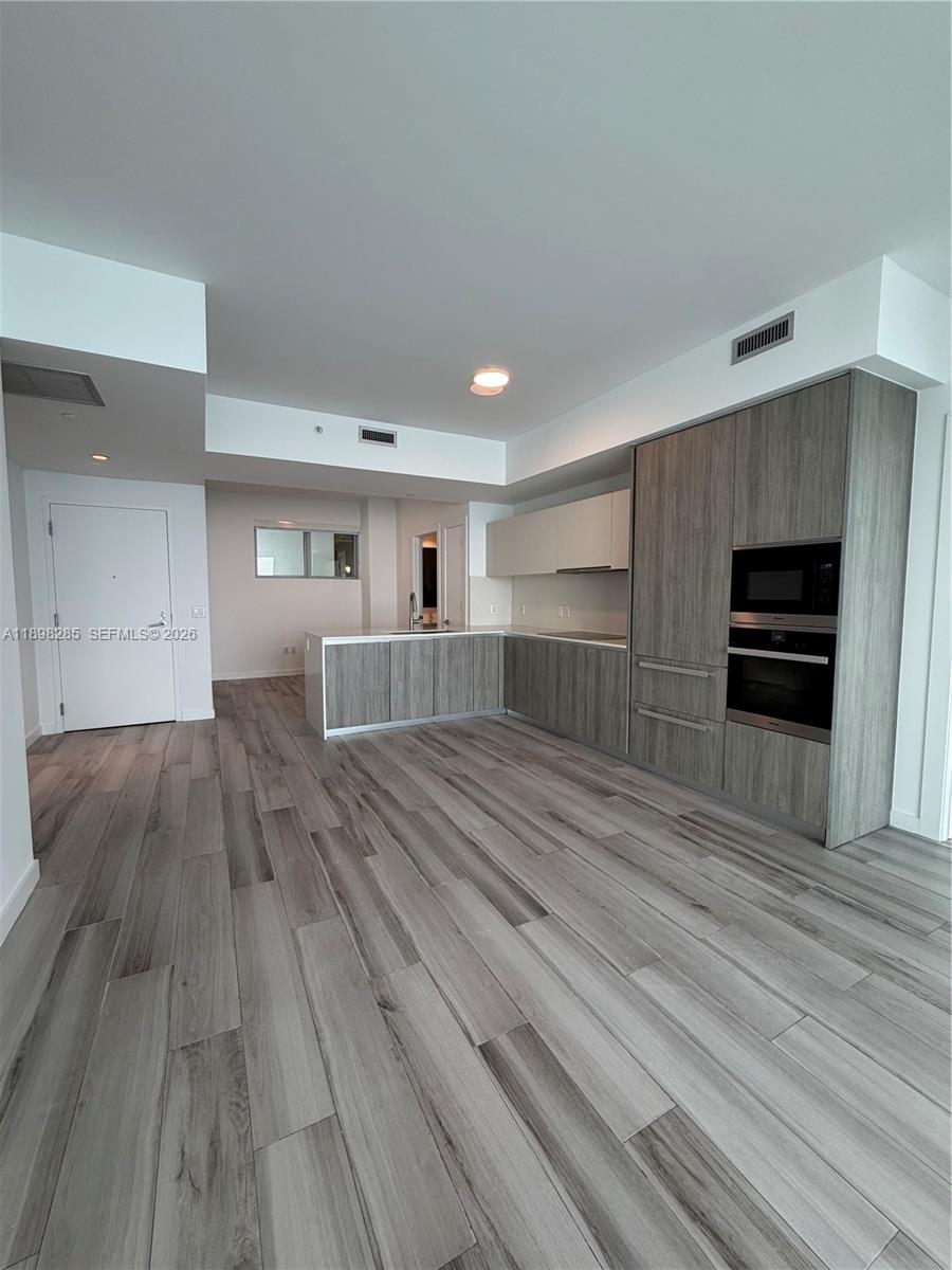 BISCAYNE BEACH CONDO - Residential