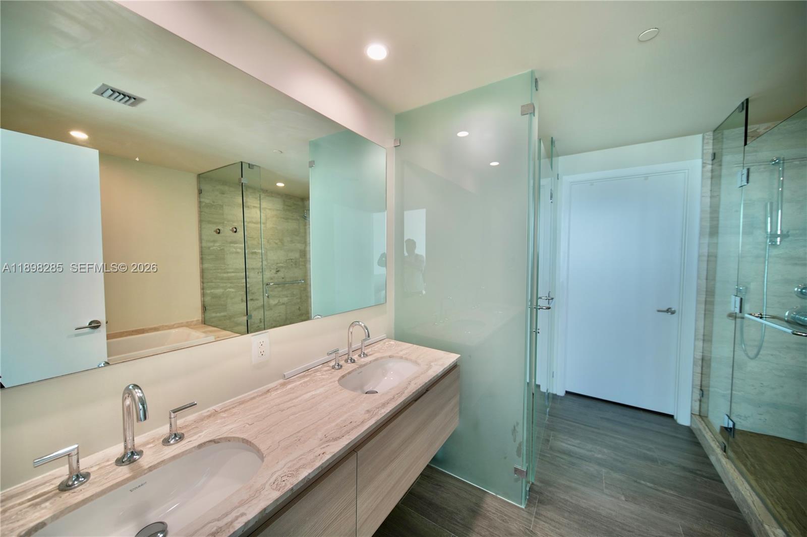 BISCAYNE BEACH CONDO - Residential