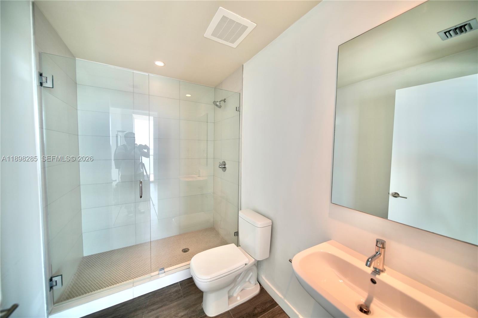 BISCAYNE BEACH CONDO - Residential