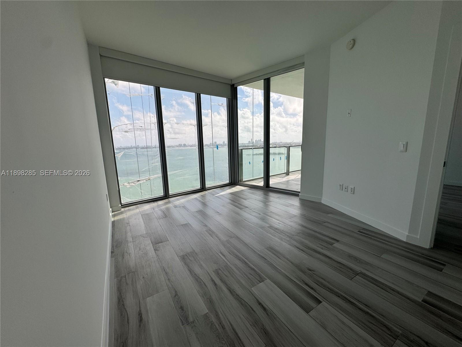 BISCAYNE BEACH CONDO - Residential