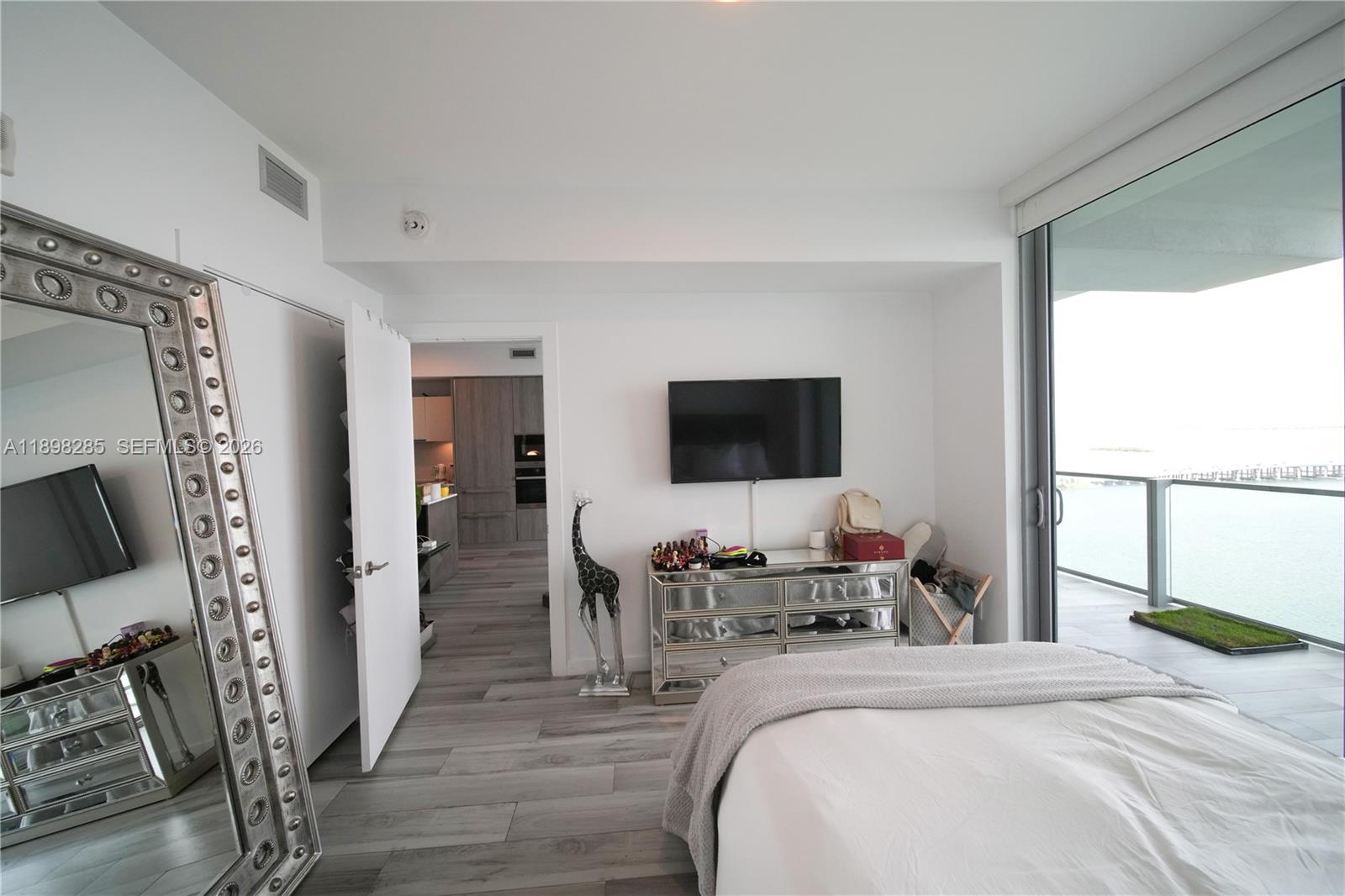 BISCAYNE BEACH CONDO - Residential