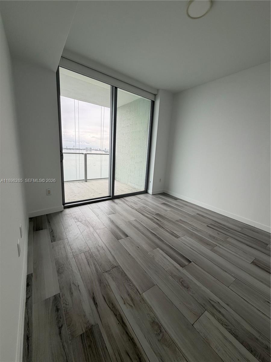BISCAYNE BEACH CONDO - Residential